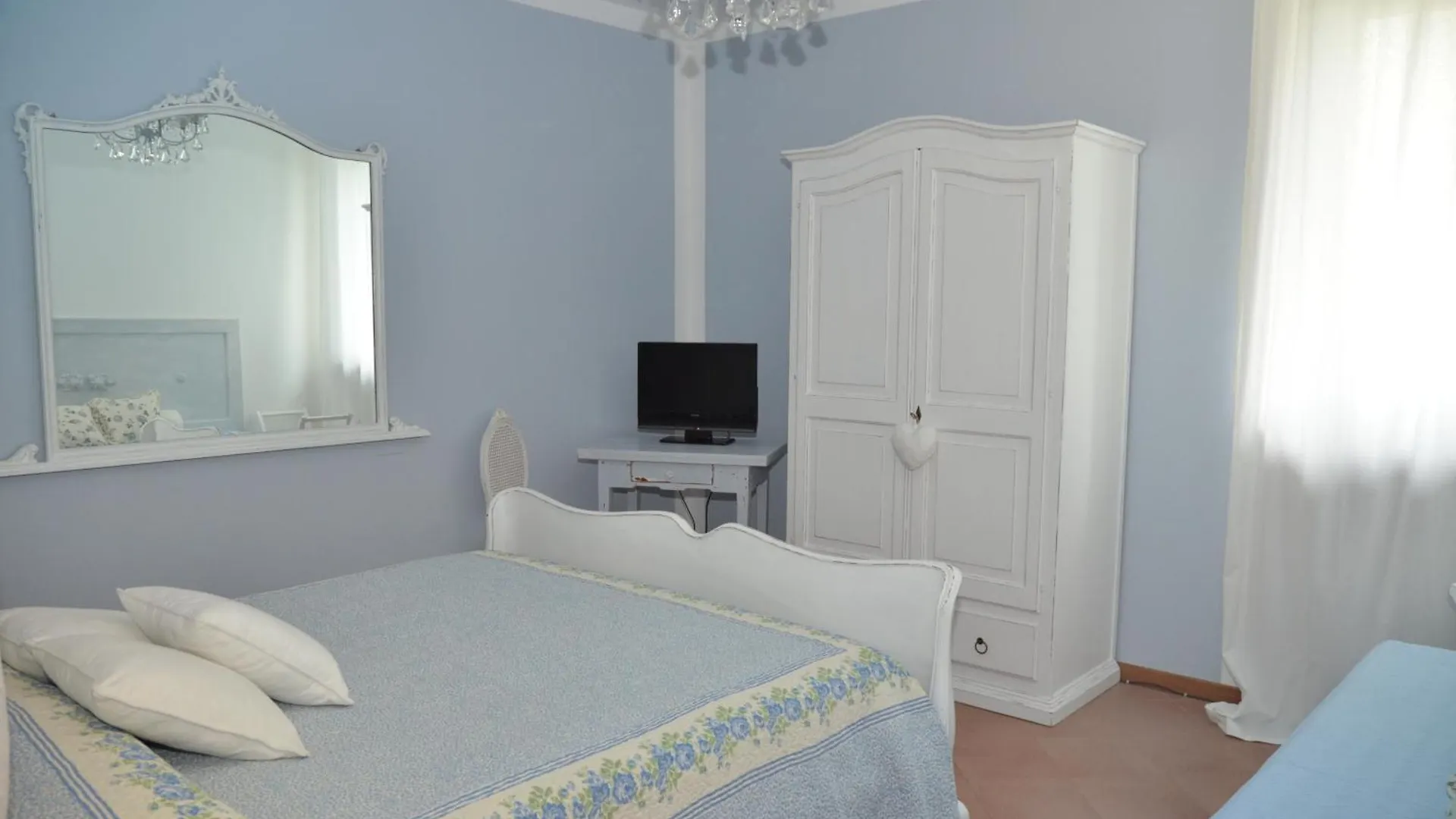 Locanda Bella Italia Bed & Breakfast Castelnuovo del Garda 0*,