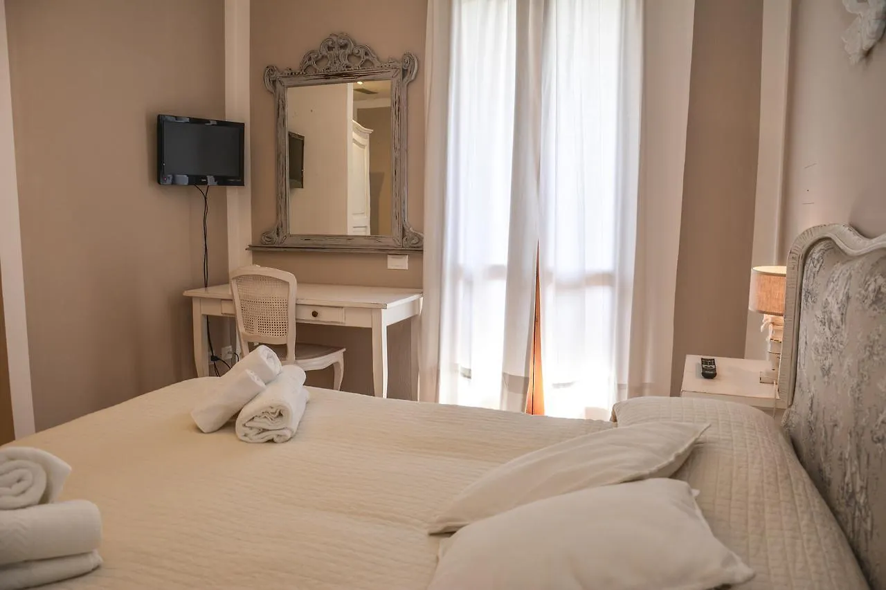 Locanda Bella Italia Bed & Breakfast Castelnuovo del Garda Inn